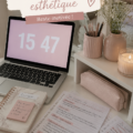 Espace d'étude esthétique avec une décoration harmonieuse.