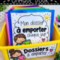 Dossier de communication parents-professeurs ouvert sur une table avec des fournitures scolaires
