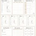 Un planificateur ADHD gratuit à imprimer, sur un bureau avec des fournitures scolaires.