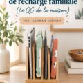 Une station de recharge familiale bien organisée avec plusieurs appareils.