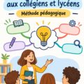Un groupe de collégiens apprenant la cartographie mentale en classe, avec des exemples de cartes sur tableau.